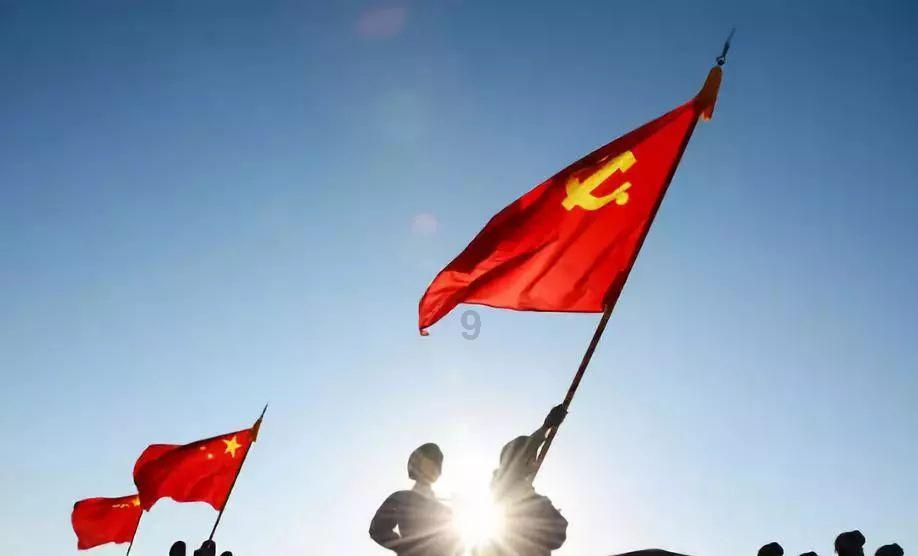 早晨喝的第一杯水，对身体有什么好处呢？晨起喝水，要注意什么？游戏画面